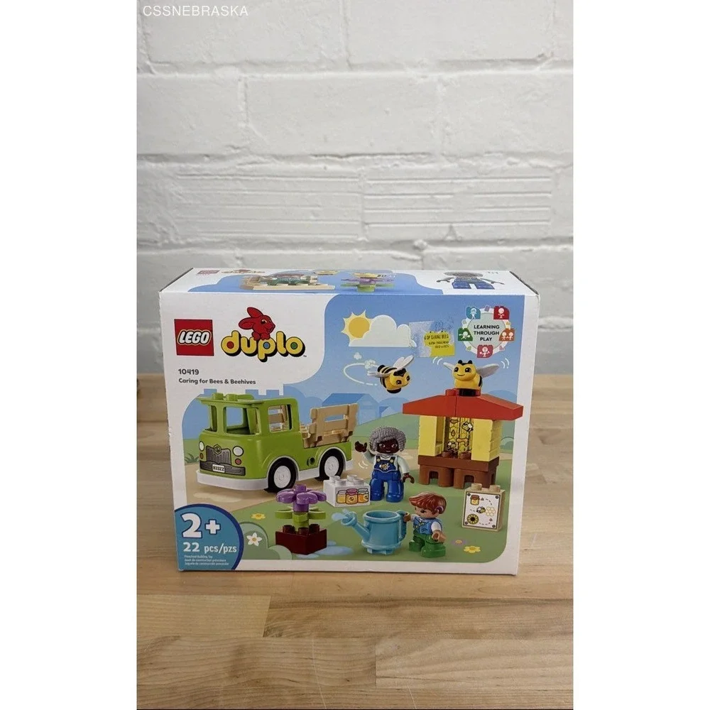 LEGO‎ DUPLO: Caring for Bees & Beehives